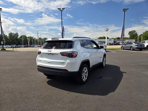2024 Jeep Compass Latitude