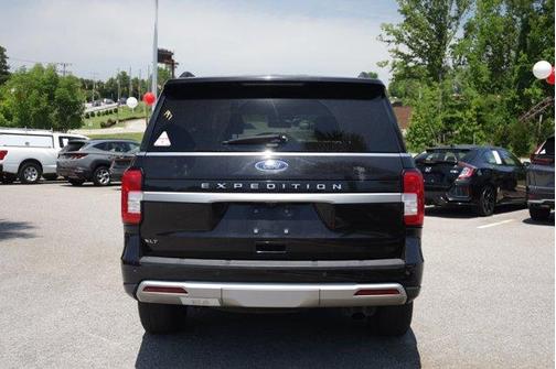 Black 2024 Ford Expedition XLT
