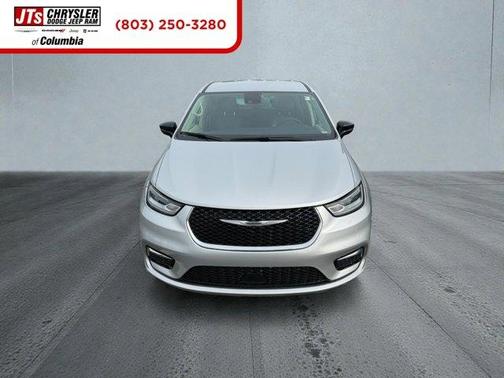 2024 Chrysler Pacifica Touring-L