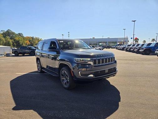 2025 Jeep Wagoneer Base