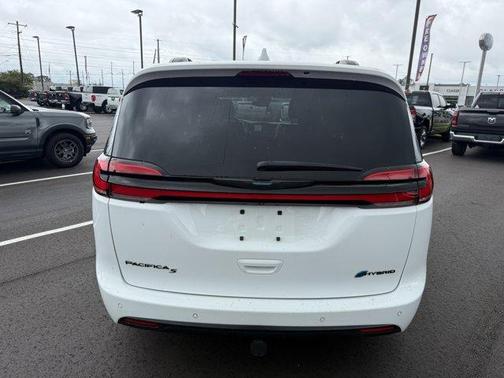 2021 Chrysler Pacifica Hybrid Touring L