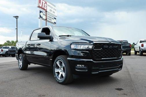 Diamond Black 2026 RAM 1500 Express