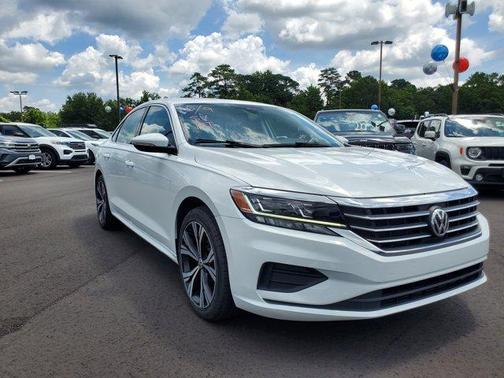 2022 Volkswagen Passat 2.0T SE