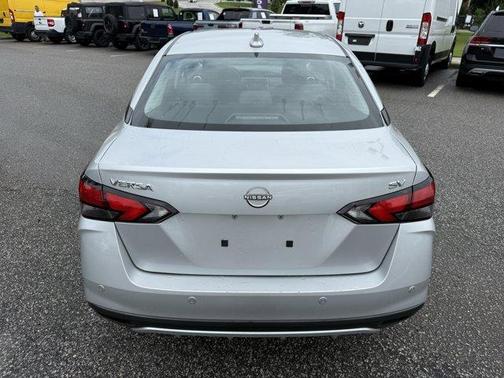 2023 Nissan Versa 1.6 SV