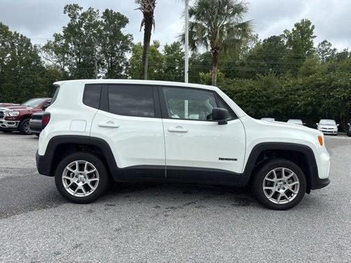 2023 Jeep Renegade Latitude