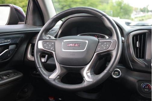 Cayenne Red Tintcoat 2022 GMC Terrain AT4