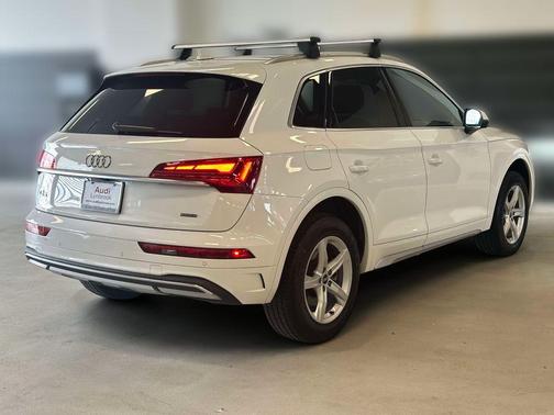 Ibis White 2023 Audi Q5 40 Premium