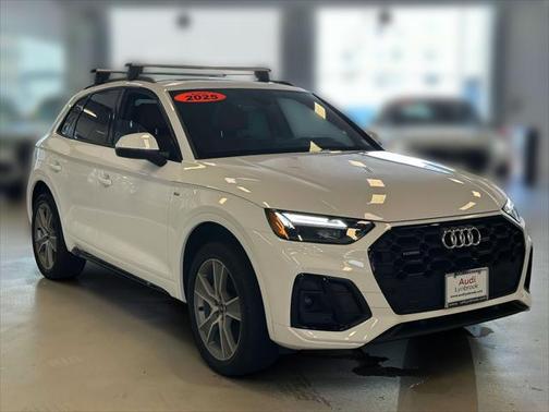 2025 Audi Q5 Premium 45 TFSI S line quattro