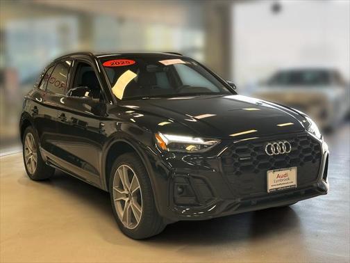 2025 Audi Q5 Premium 45 TFSI S line quattro