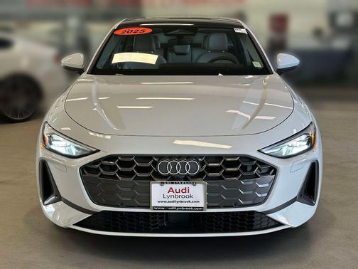 Glacier White Metallic 2025 Audi A5 2.0T quattro Premium
