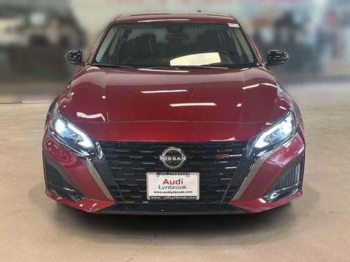 Scarlet Ember 2024 Nissan Altima 2.5 SR