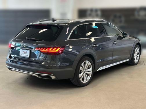 Manhattan Gray Metallic 2023 Audi A4 allroad 45 quattro Premium