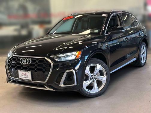 Mythos Black Metallic 2023 Audi Q5 45 S line Premium Plus