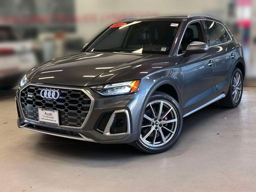 Daytona Gray Pearl Effect 2023 Audi SQ5 3.0T Premium Plus