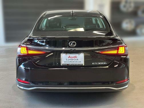 Obsidian Black 2024 Lexus ES 300h Luxury