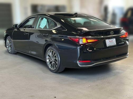 Obsidian Black 2024 Lexus ES 300h Luxury