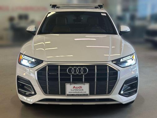 Ibis White 2022 Audi Q5 40 Premium