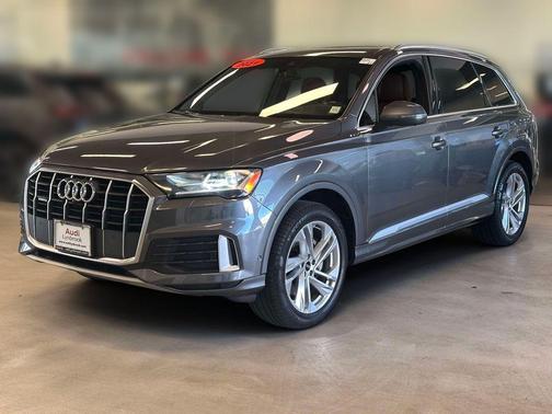 Samurai Gray Metallic 2021 Audi Q7 45 Premium Plus