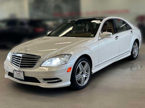 Diamond White Metallic 2013 Mercedes-Benz S-Class S 550 4MATIC