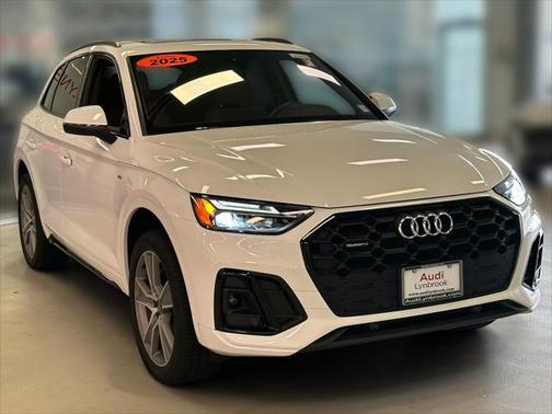 2025 Audi Q5 Premium 45 TFSI S line quattro