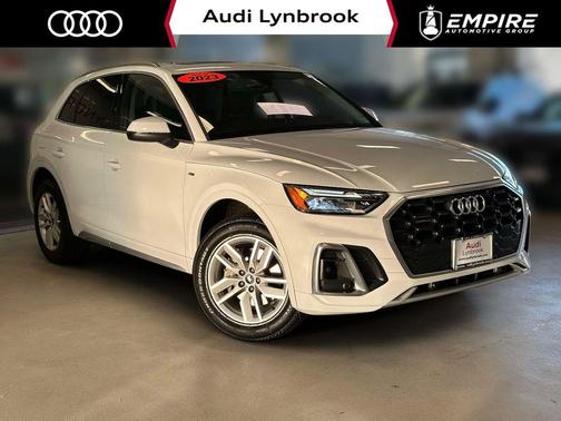 Glacier White Metallic 2023 Audi Q5 45 S line quattro Premium