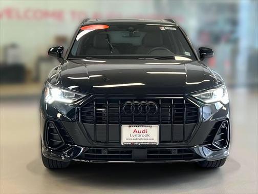 2025 Audi Q3 Premium 45 TFSI S line quattro Tiptronic