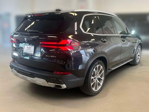 Black Sapphire Metallic 2024 BMW X5 PHEV xDrive50e
