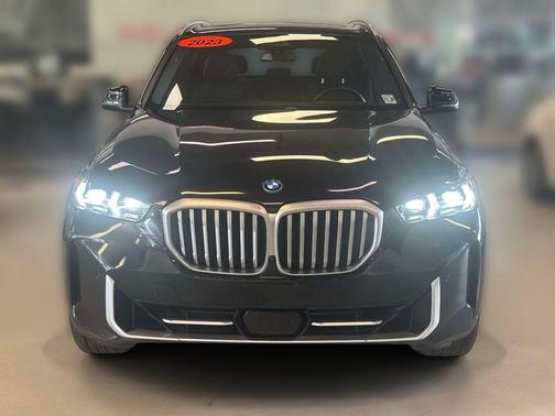Black Sapphire Metallic 2024 BMW X5 PHEV xDrive50e