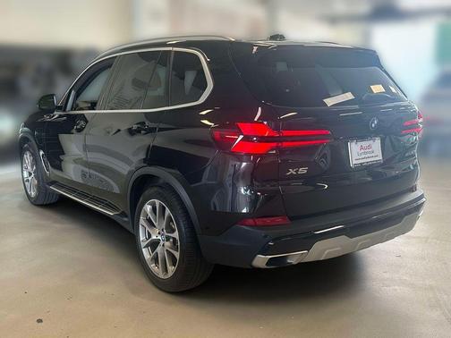 Black Sapphire Metallic 2024 BMW X5 PHEV xDrive50e
