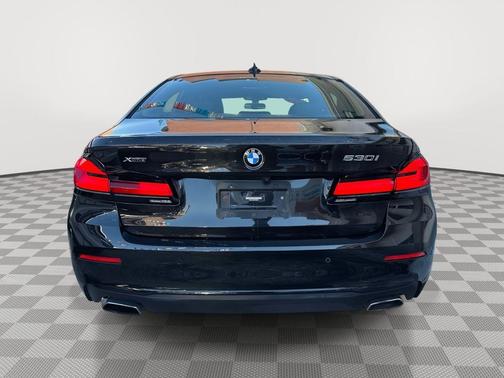 Black Sapphire Metallic 2023 BMW 530 i xDrive