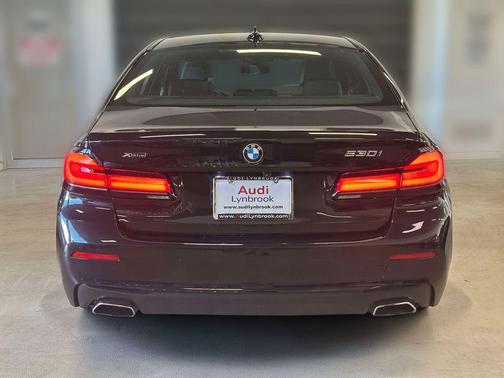 Black Sapphire Metallic 2023 BMW 530 i xDrive