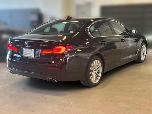 Black Sapphire Metallic 2023 BMW 530 i xDrive