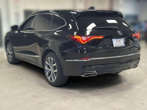 Majestic Black Pearl 2023 Acura MDX Technology