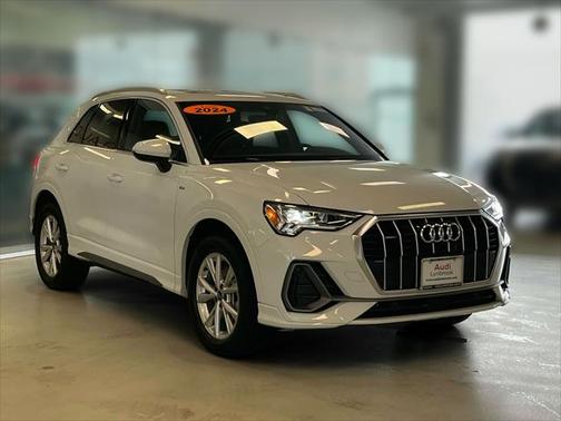 2024 Audi Q3 Premium Plus 45 TFSI S line quattro Tiptronic