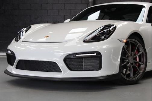 Photo 5 of 64 of 2016 Porsche Cayman GT4
