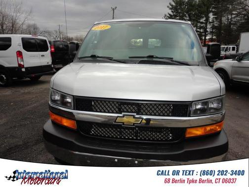 2017 Chevrolet Express 3500 LT