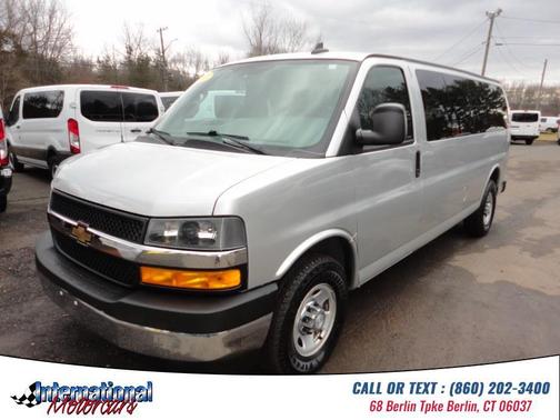 2017 Chevrolet Express 3500 LT