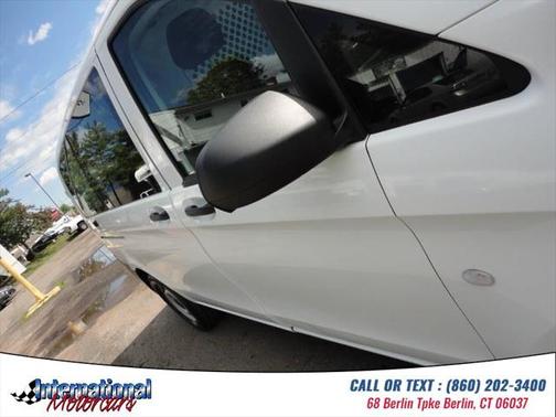 2021 Mercedes-Benz Metris Base