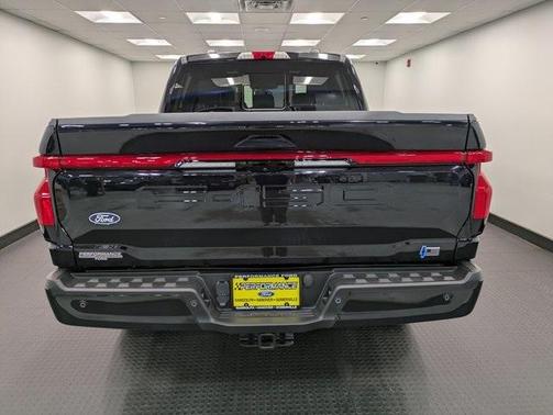 2024 Ford F-150 Lightning LARIAT