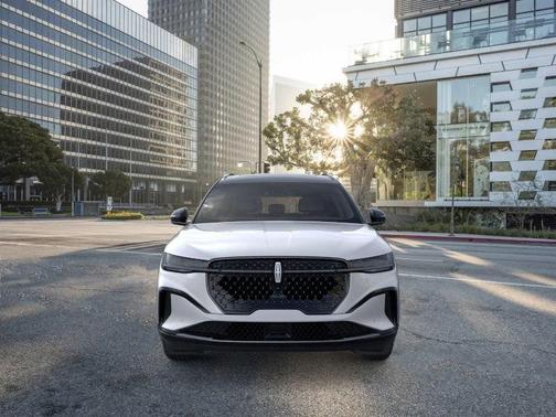 2025 Lincoln Nautilus Reserve