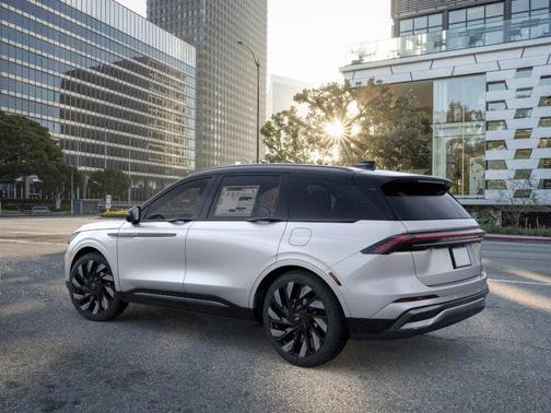 2025 Lincoln Nautilus Reserve