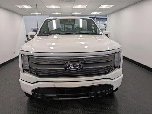 2024 Ford F-150 Lightning LARIAT