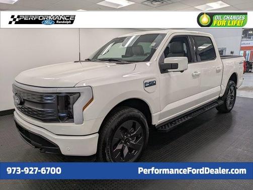2024 Ford F-150 Lightning LARIAT