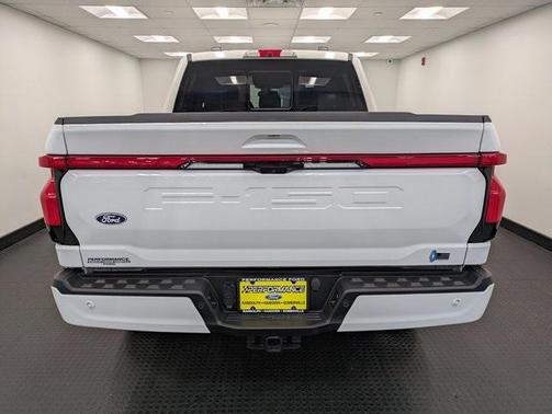 2024 Ford F-150 Lightning LARIAT