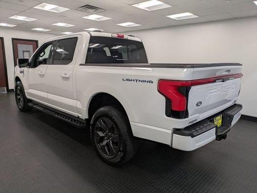 2024 Ford F-150 Lightning LARIAT