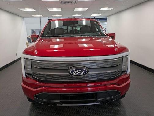 2024 Ford F-150 Lightning LARIAT