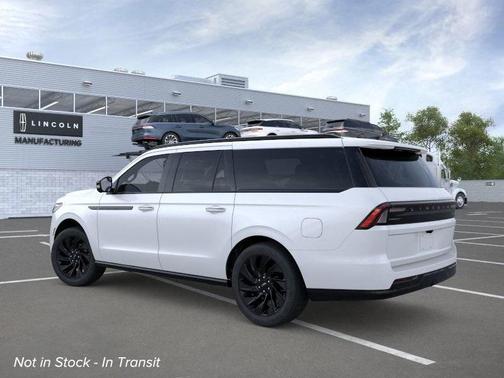 2025 Lincoln Navigator L Reserve