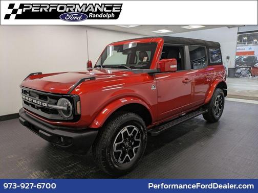 2024 Ford Bronco Outer Banks