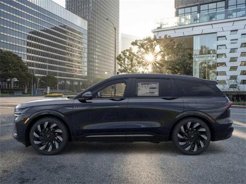 2025 Lincoln Nautilus Reserve