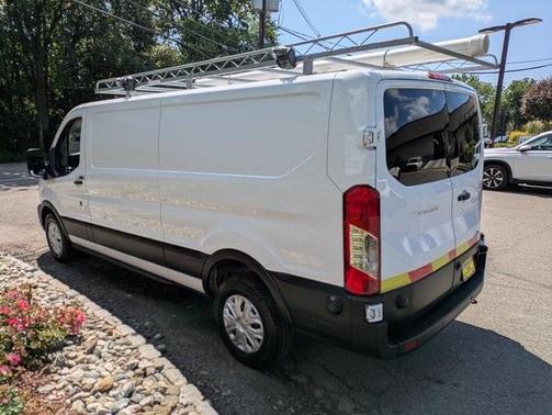 2022 Ford Transit-250 Base